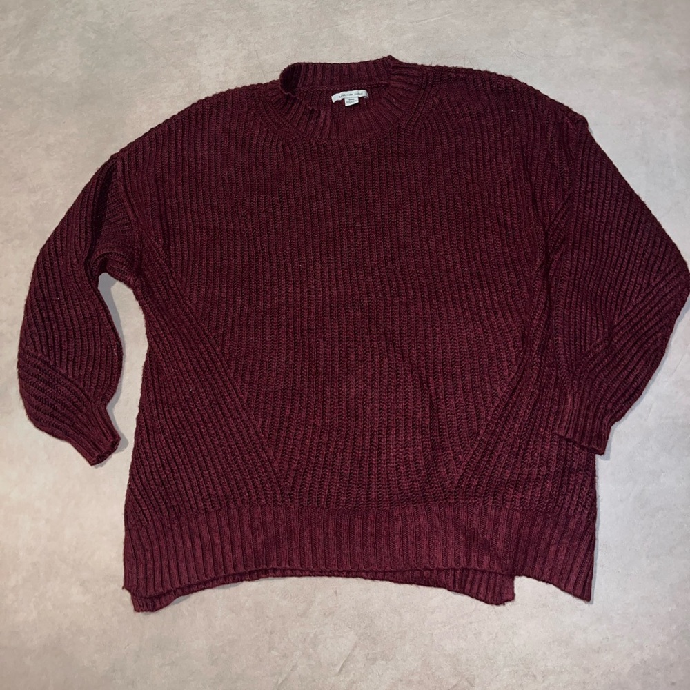 American Eagle Burgundy Sweater